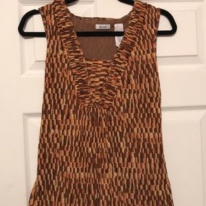 Ladies Sleeveless Blouse